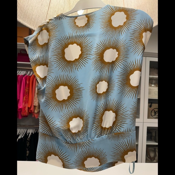 Diane Von Furstenberg Elissa printed drape silk blouse - Picture 5 of 11